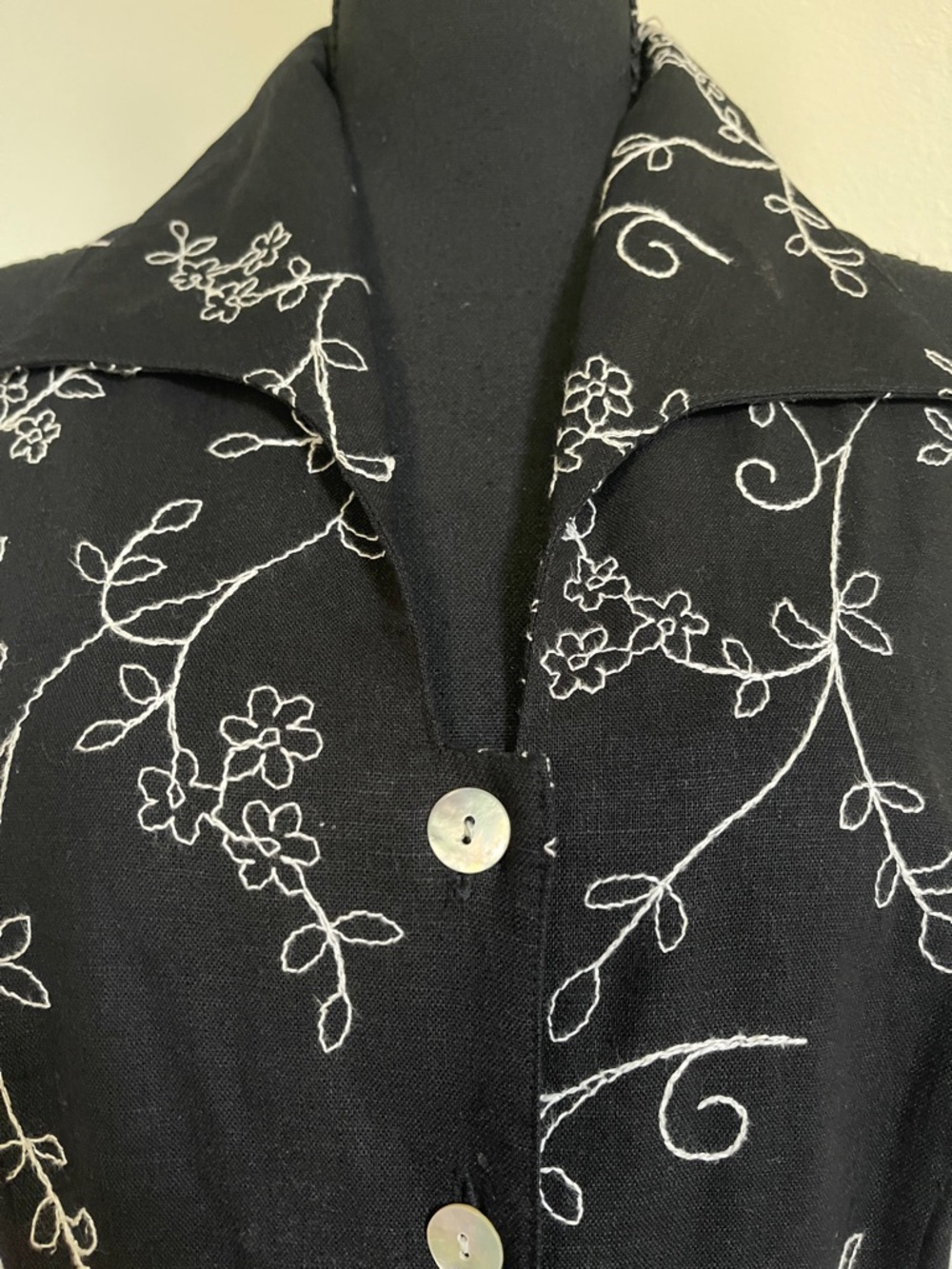 Coldwater Creek Black Midi Dress with White Embroidered Vine Detail - Picture 4 of 4